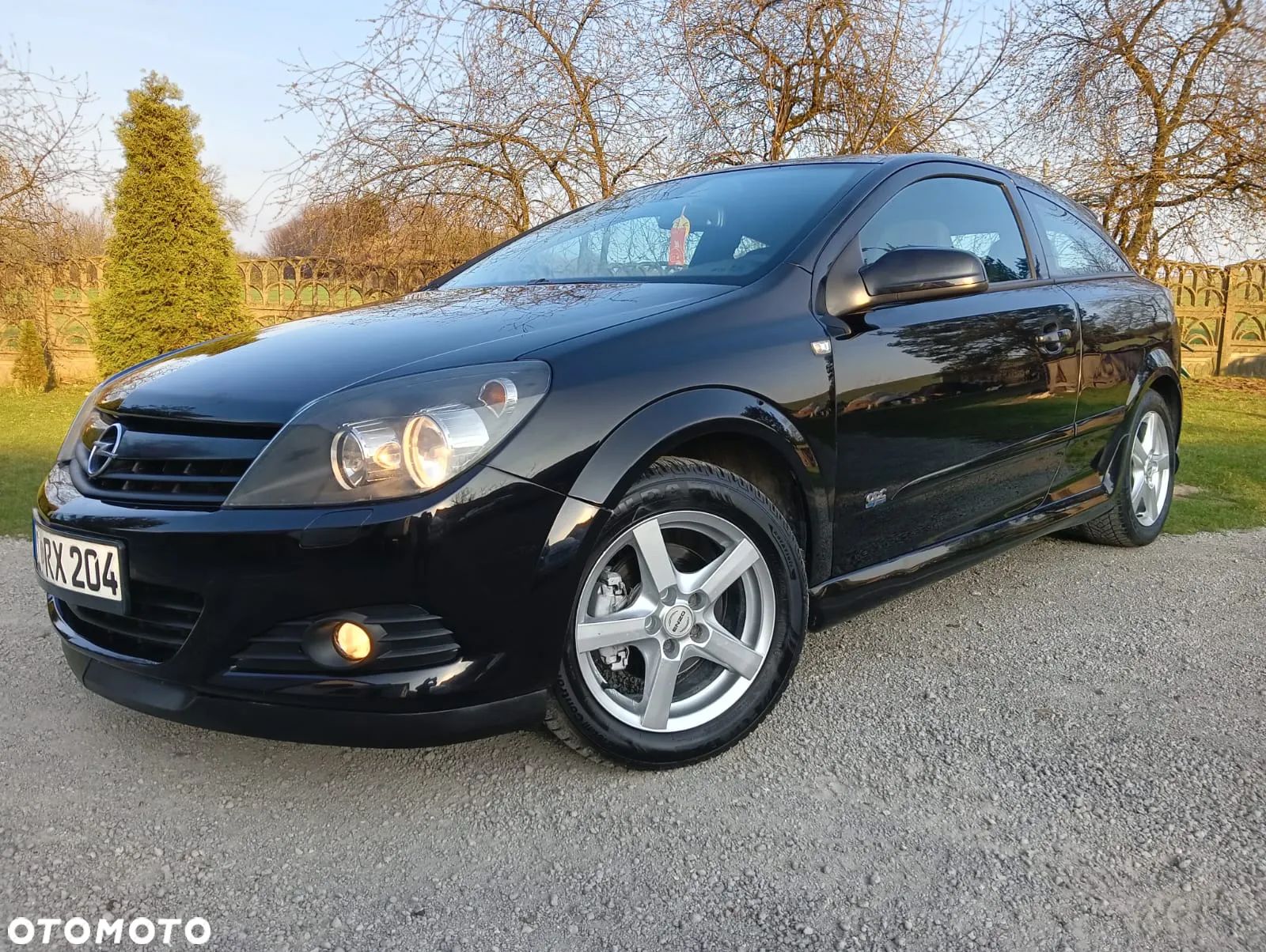 Opel Astra GTC 1.8 Sport - 1