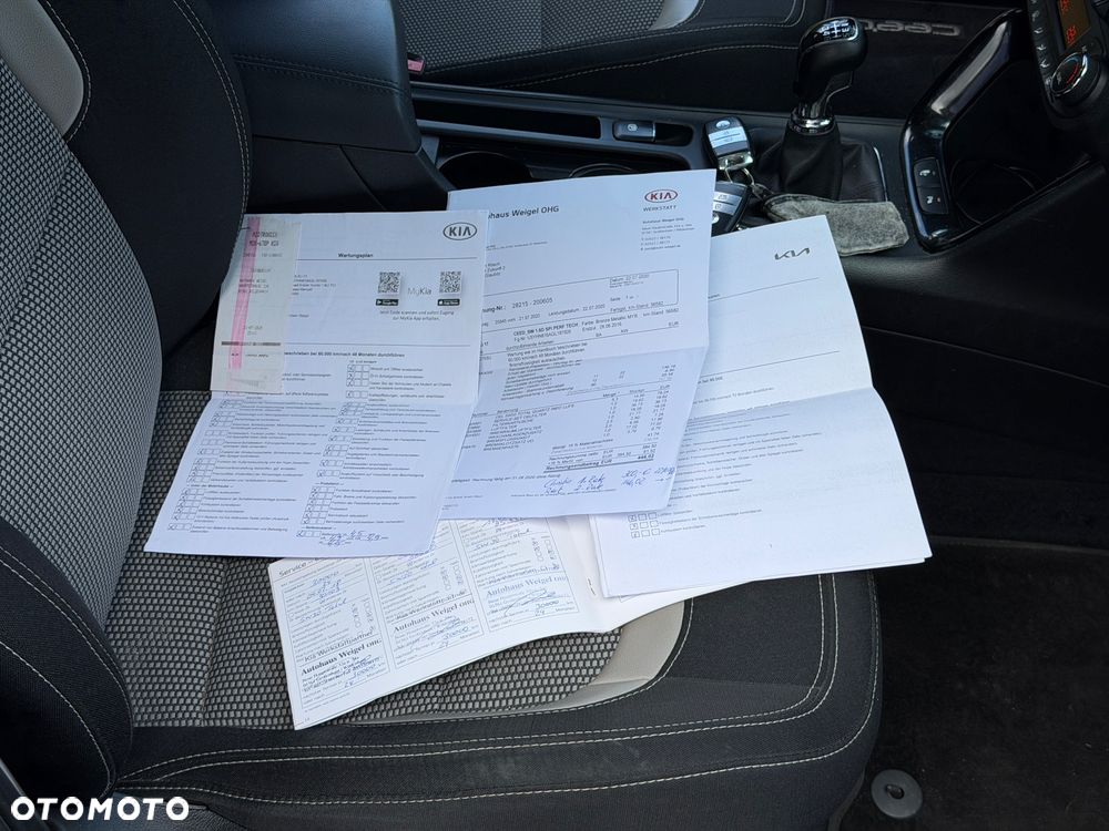 Kia Ceed 1.6 CRDi 136 ISG Platinum Edition - 31