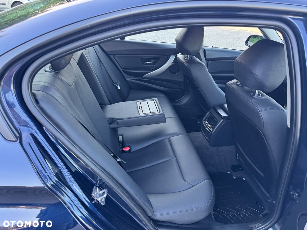 BMW Seria 3 316d - 7