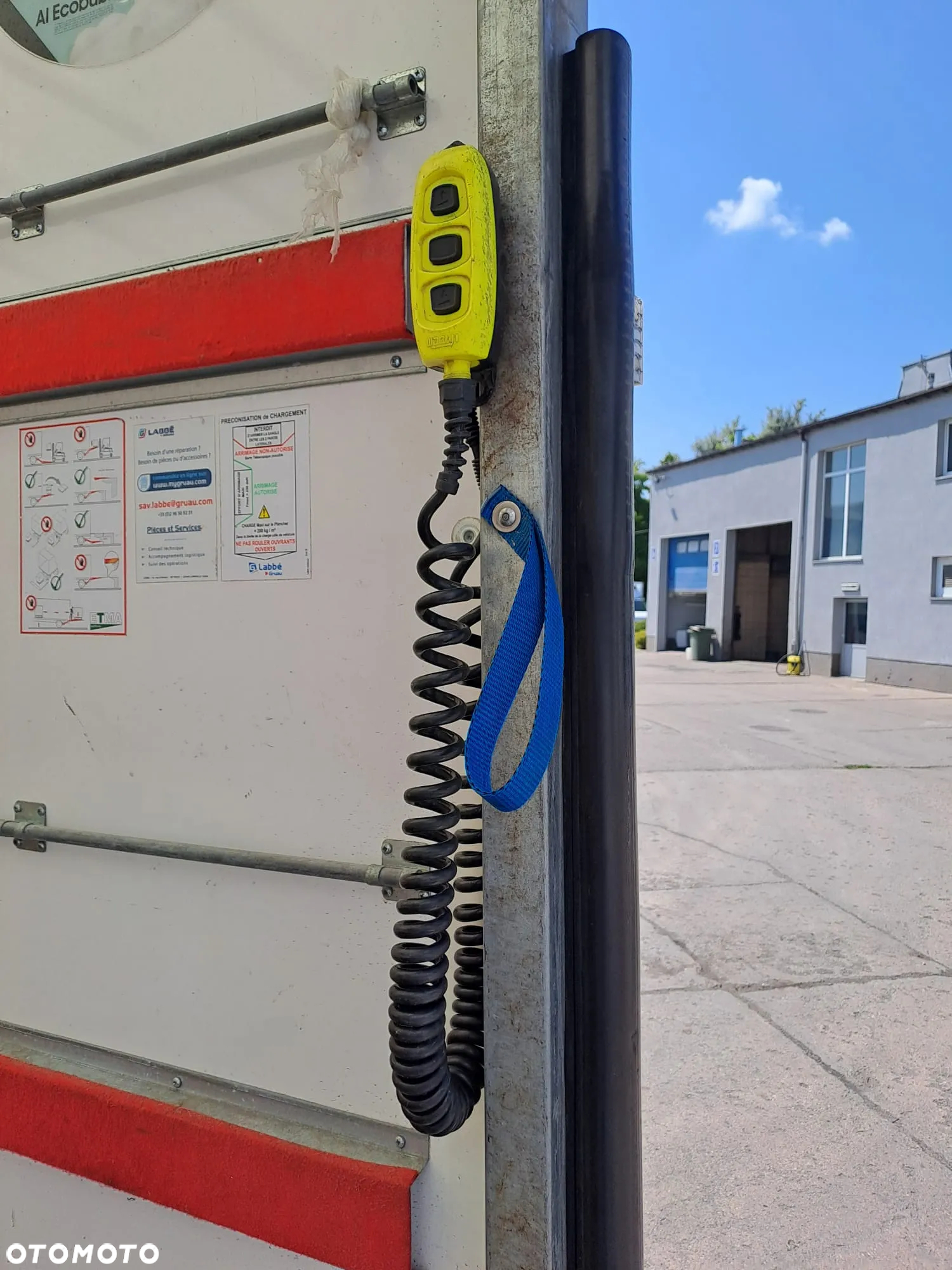 Iveco 35C16 Kontener+ bliźniak +winda+ 8 palet - 12