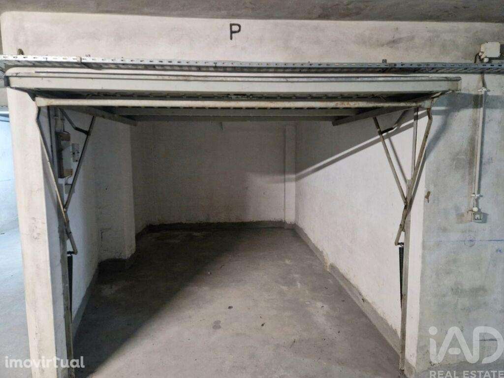 Parque de Estacionamento / Garagem / Box em Viana do Castelo e Meadela - Grande imagem: 2/8