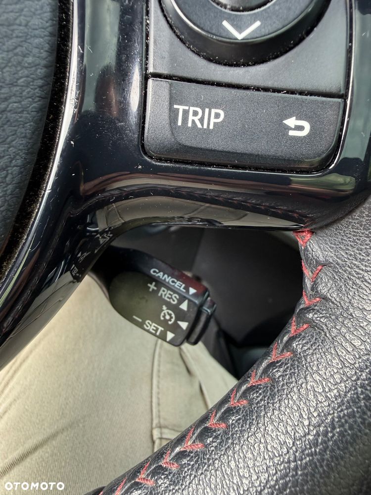 Toyota Yaris - 10