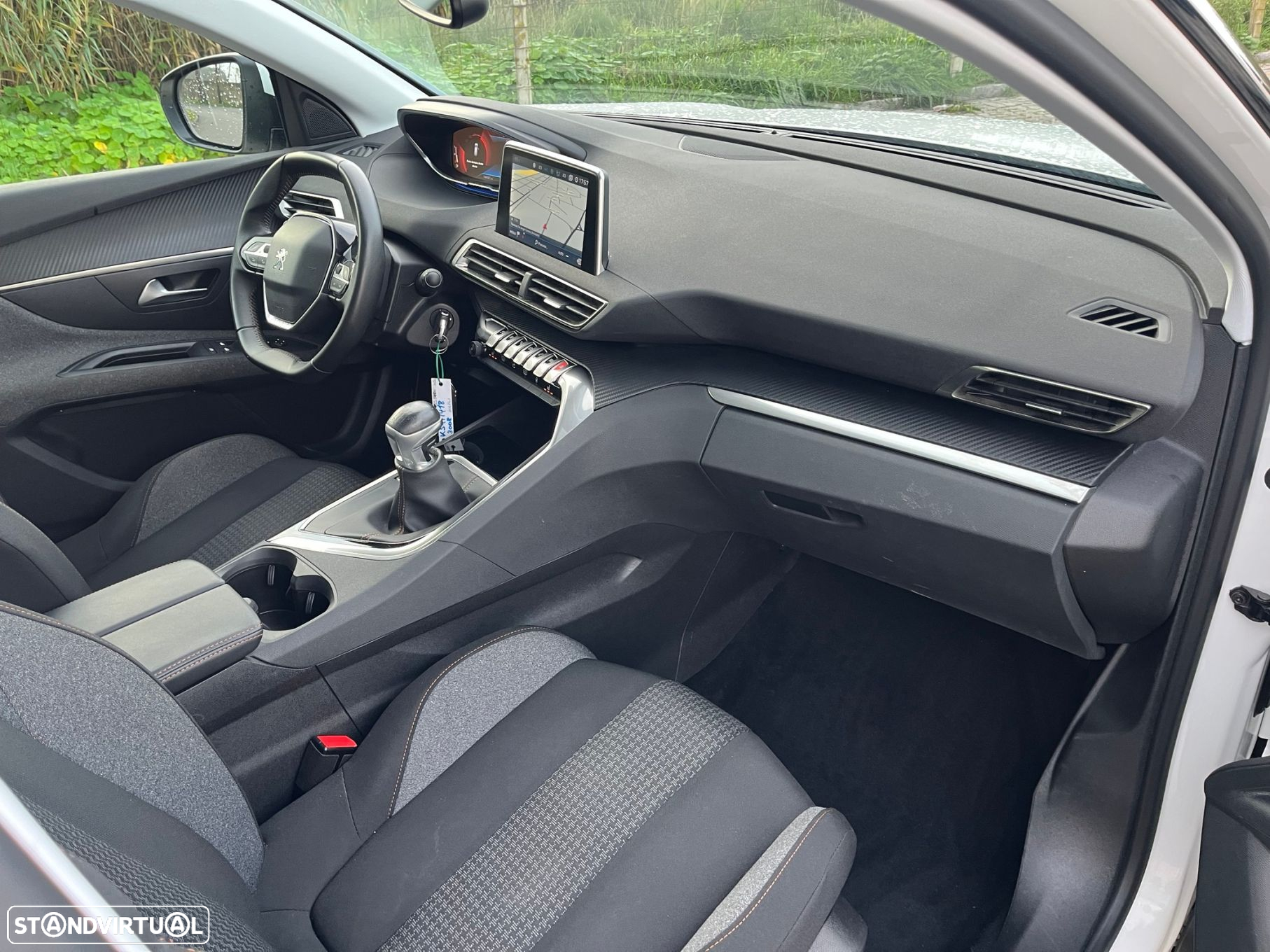 Peugeot 3008 1.5 BlueHDi Allure - 33