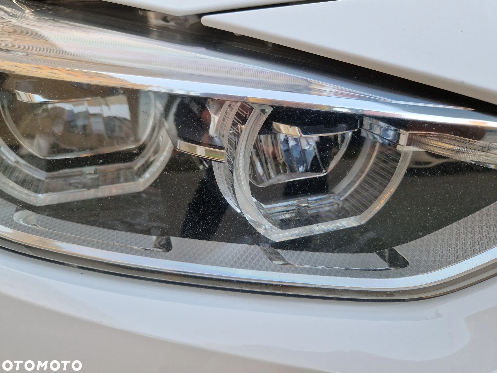 BMW Seria 3 318d Touring Advantage - 32