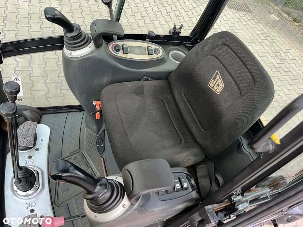 JCB 8018 CTS Gravemaster - 16