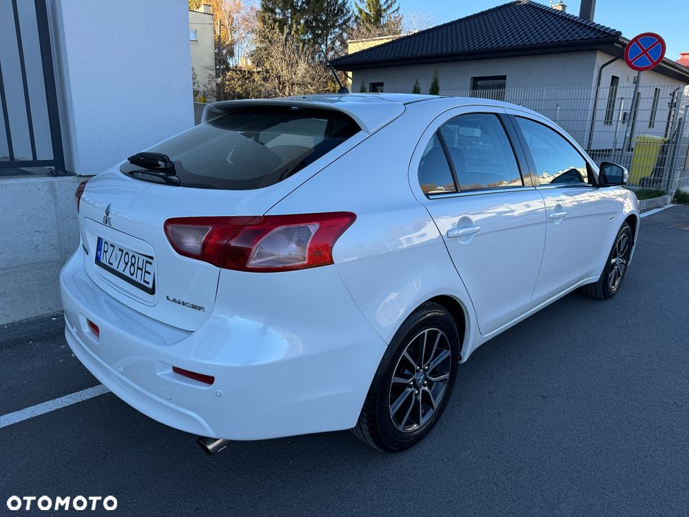 Mitsubishi Lancer Sportback 1.8 Clear Tec CVT Plus - 3