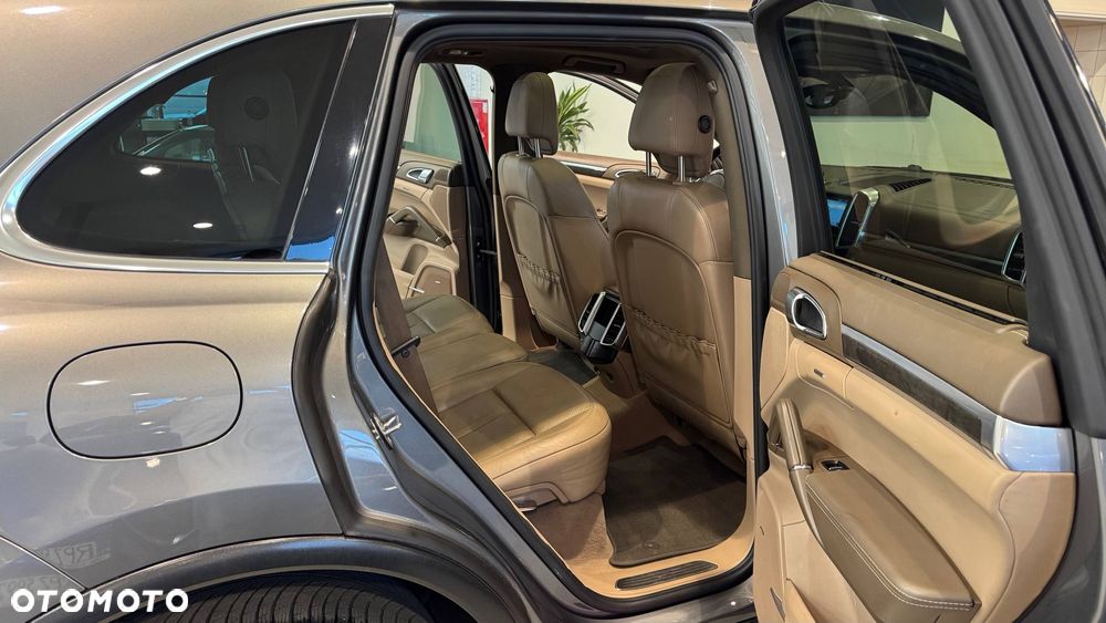 Porsche Cayenne S Tiptronic S - 29