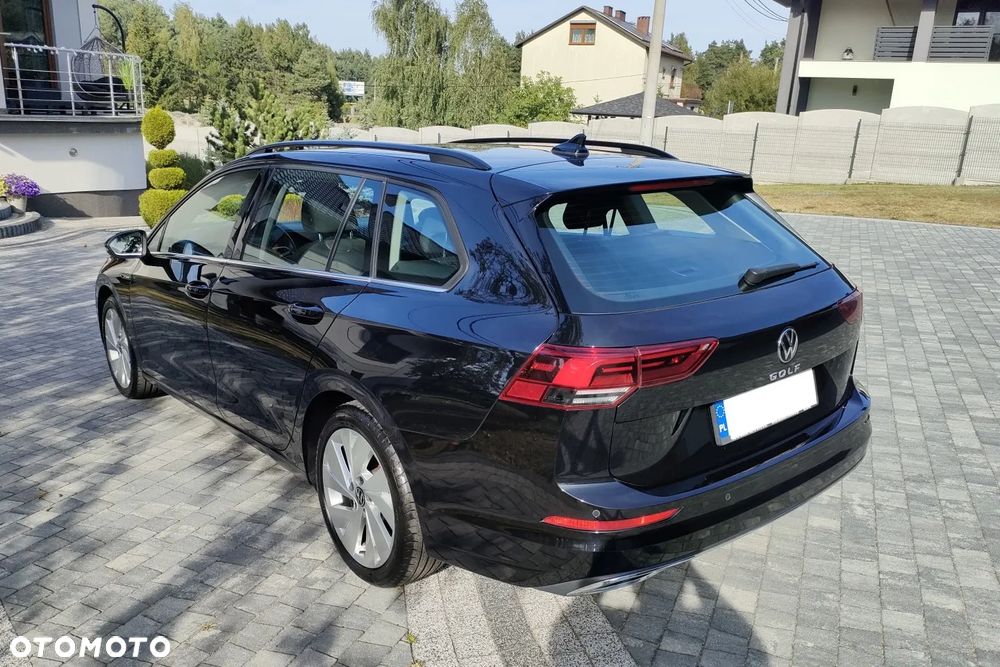 Volkswagen Golf VIII 2.0 TDI Style - 3