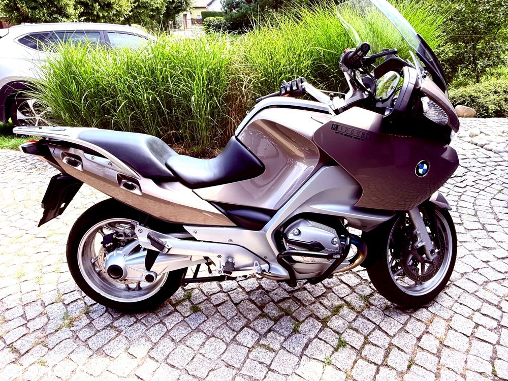 BMW R - 1