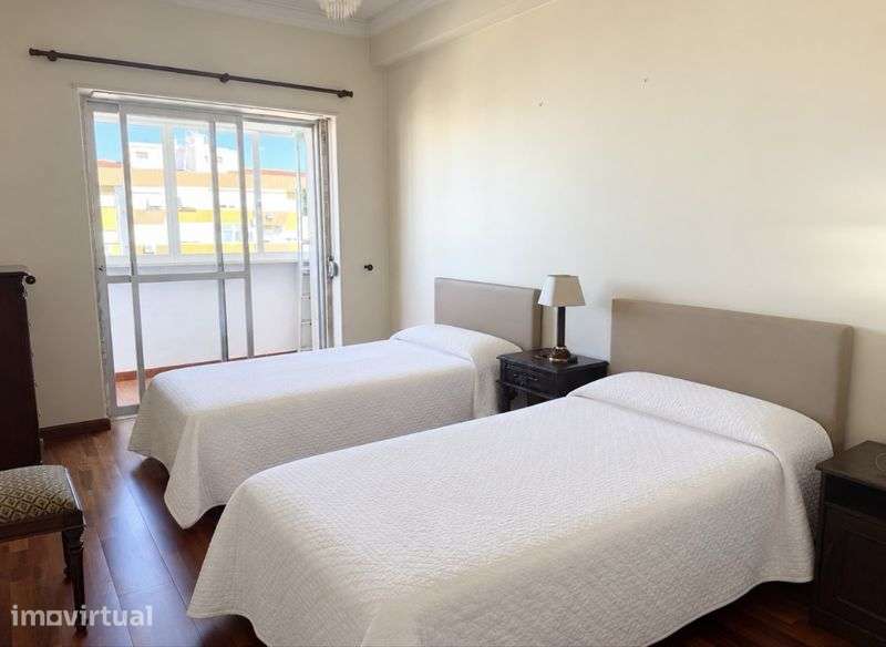 Apartamento T3 Lumiar - Garagem - METRO - Grande imagem: 5/12