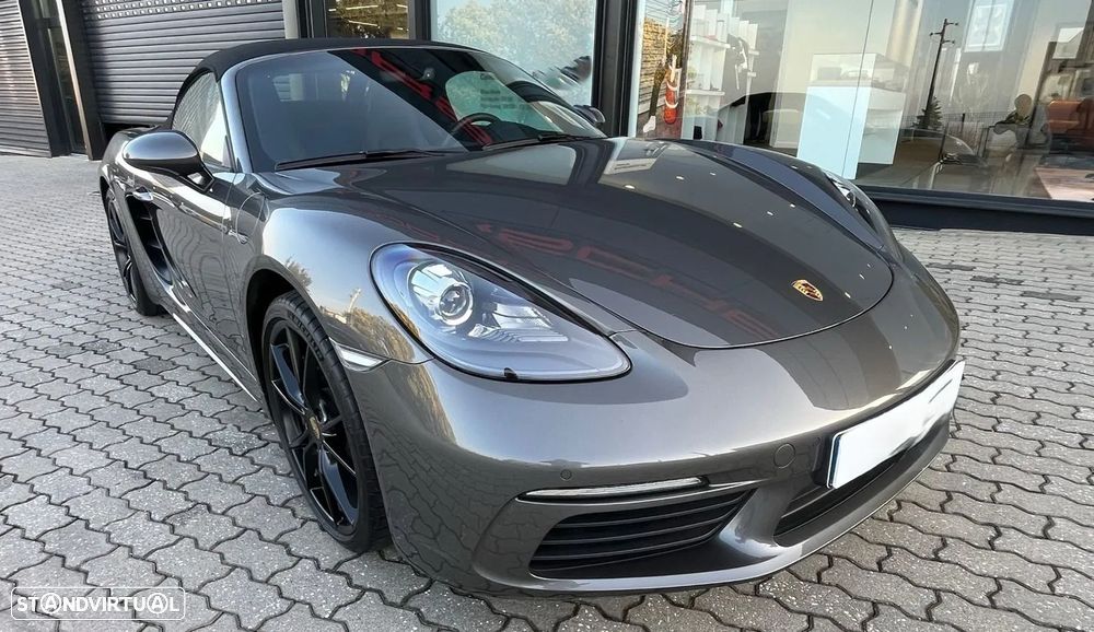 Porsche 718 foto 2