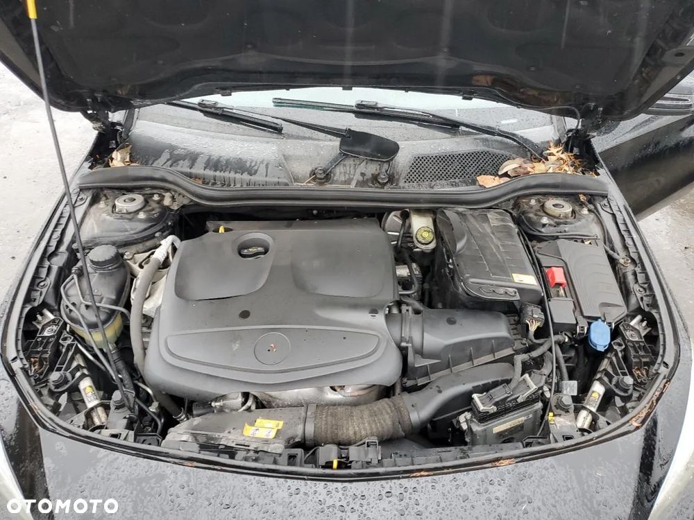 Mercedes-Benz CLA 250 4-Matic AMG Line - 12