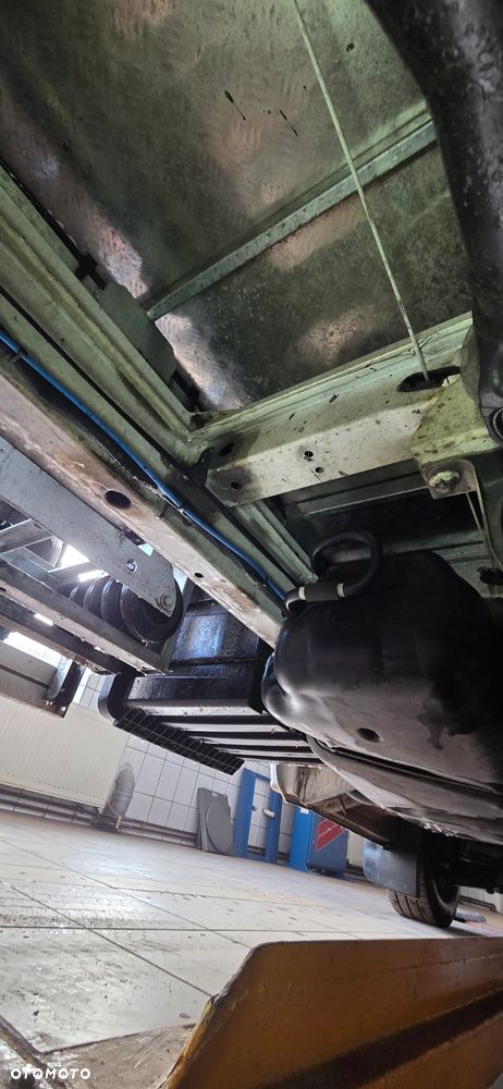 Mercedes-Benz Sprinter - 18