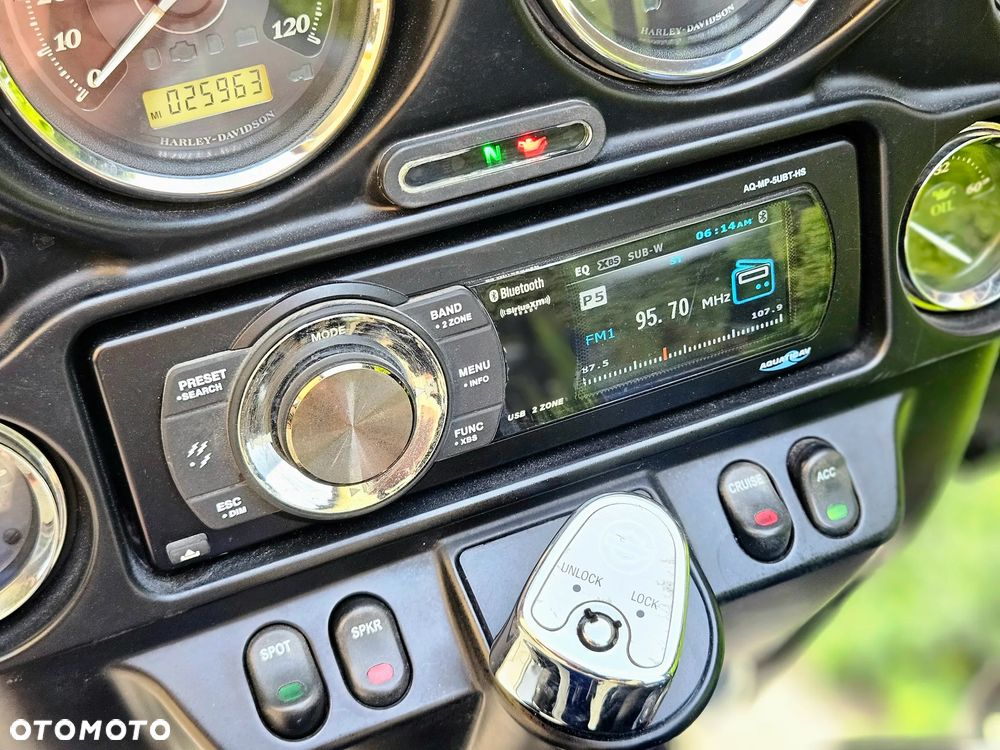 Harley-Davidson Touring Electra Glide - 25