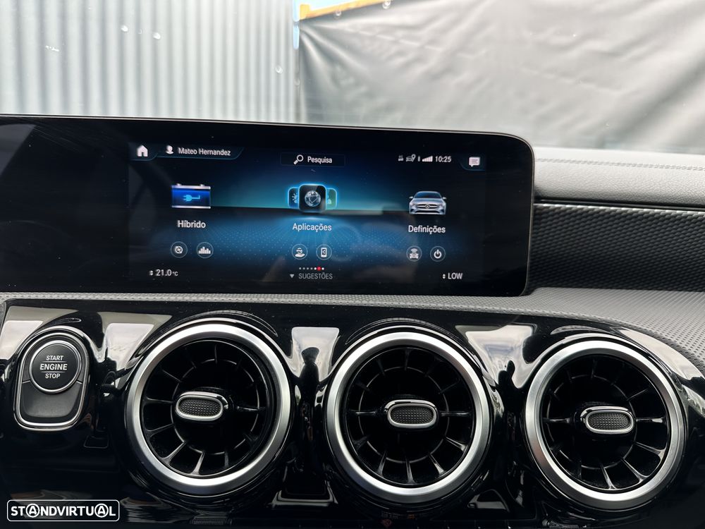Mercedes-Benz CLA 250 e 8G-DCT Progressive - 27