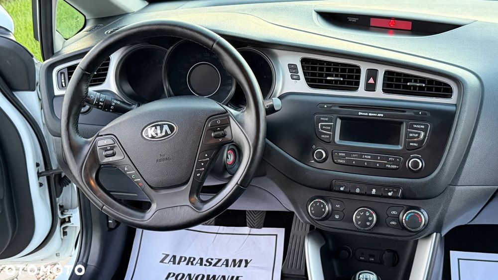 Kia Ceed - 24