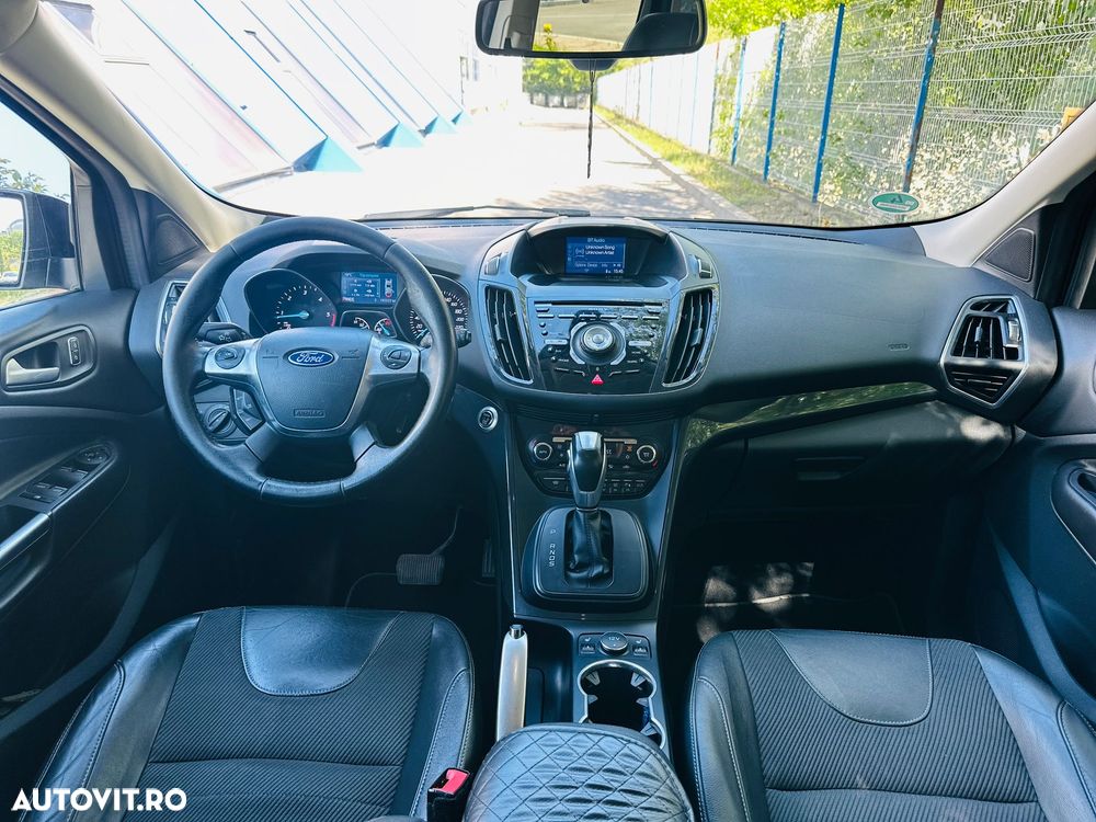 Ford Kuga 2.0 TDCi Powershift 4WD Titanium - 9