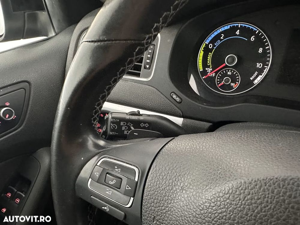 Volkswagen Jetta 1.4 DSG Comfortline - 12