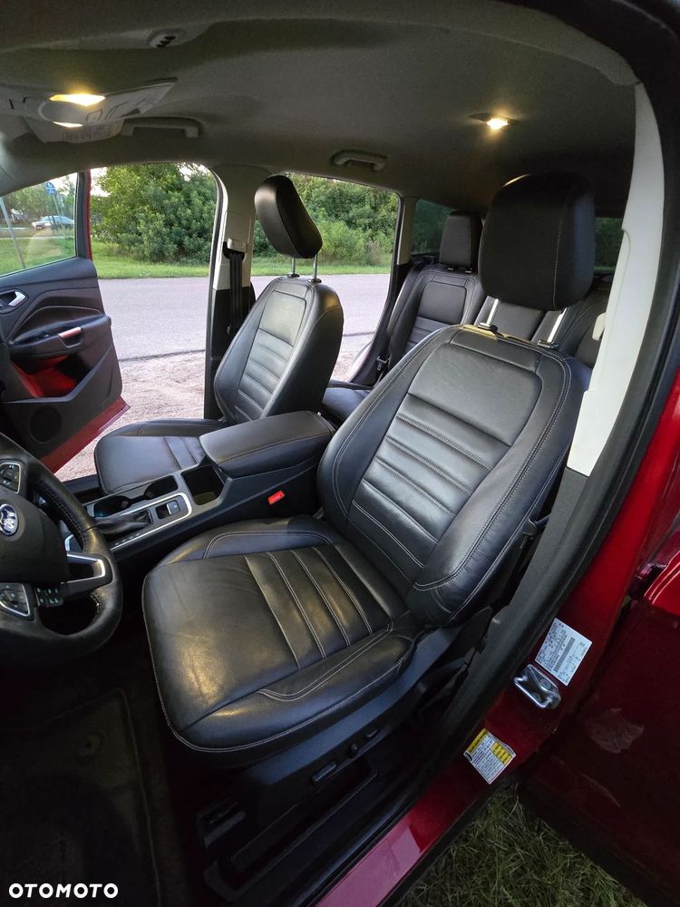 Ford Escape 2.0 EcoBoost AWD Titanium - 8
