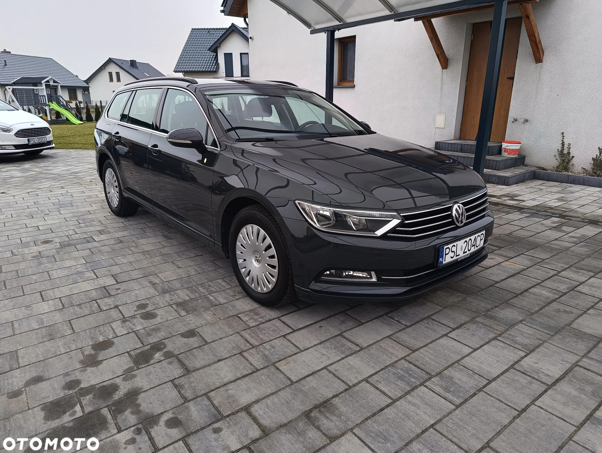 Volkswagen Passat 1.6 TDI BMT Comfortline - 12