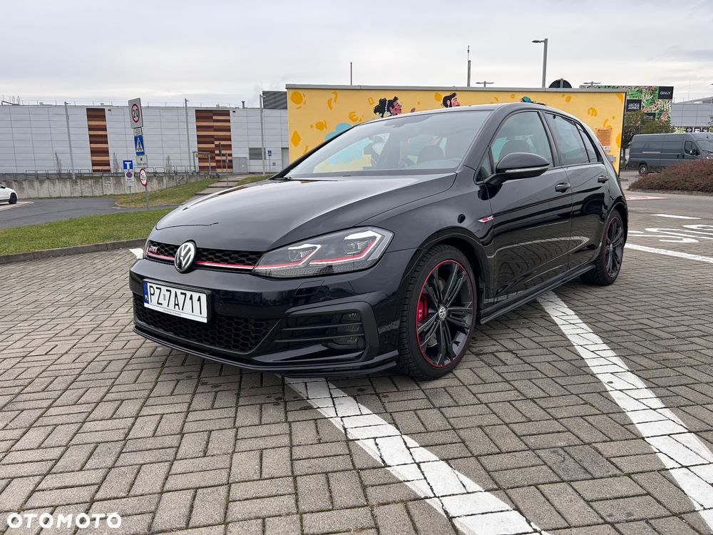 Volkswagen Golf GTI (BlueMotion Technology) DSG Performance - 1