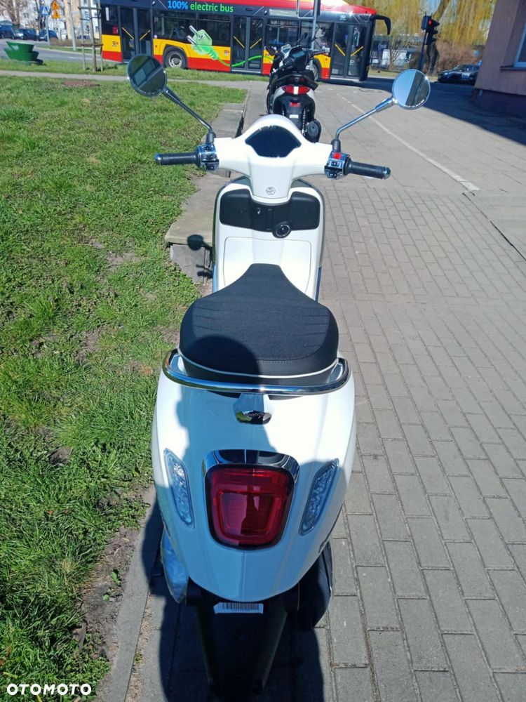 Vespa Primavera - 11