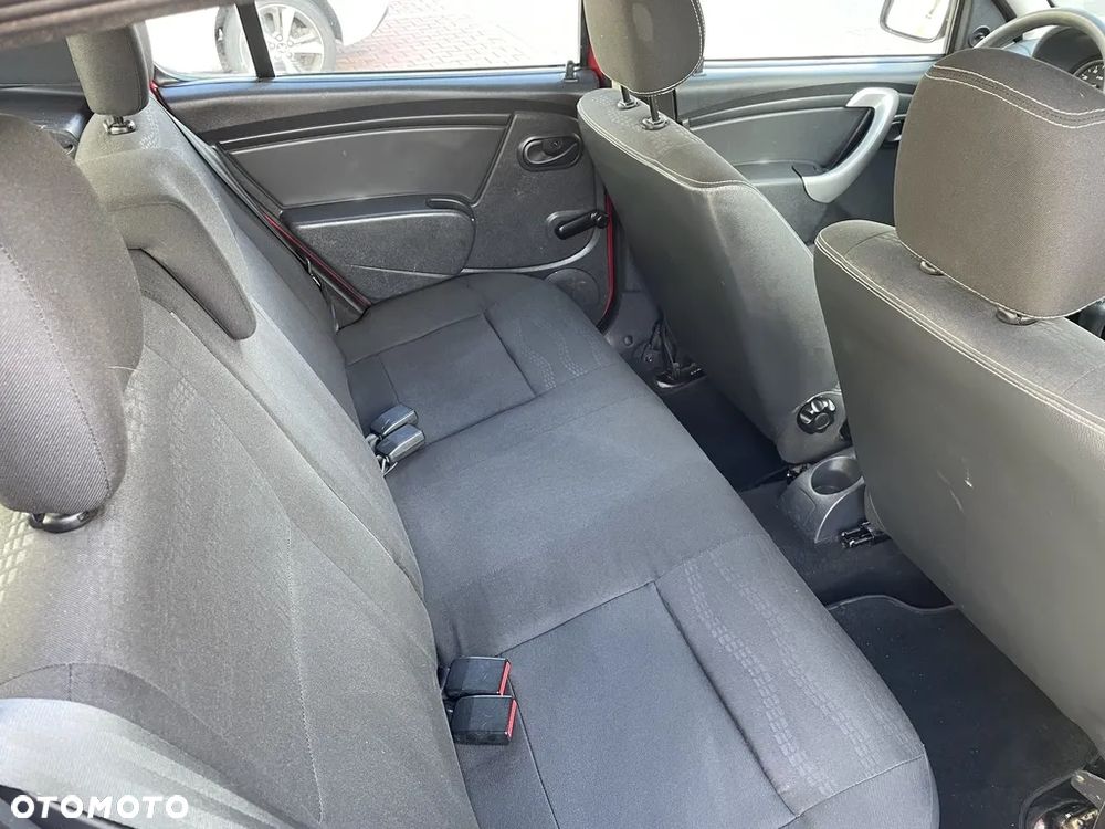 Dacia Sandero Stepway 1.6 - 13