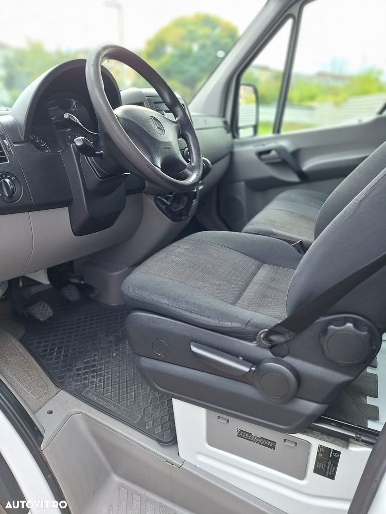 Mercedes-Benz Sprinter - 18