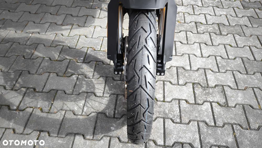 VOGE 900DSX - 32