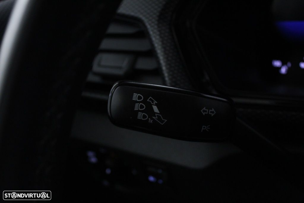 VW T-Cross 1.0 TSI Life - 24