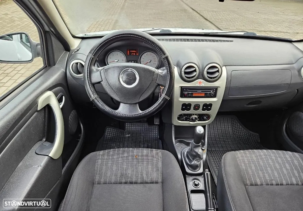Dacia Sandero 1.2 16V 75 Laureate - 2