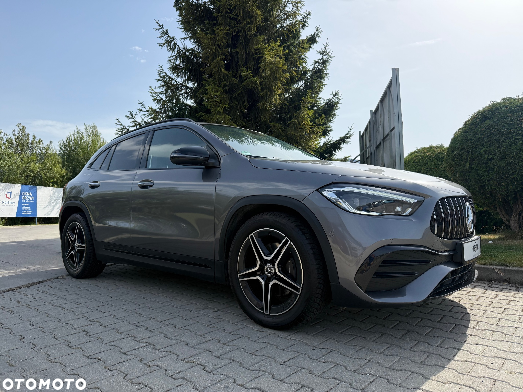 Mercedes-Benz GLA 200 d AMG Line - 2