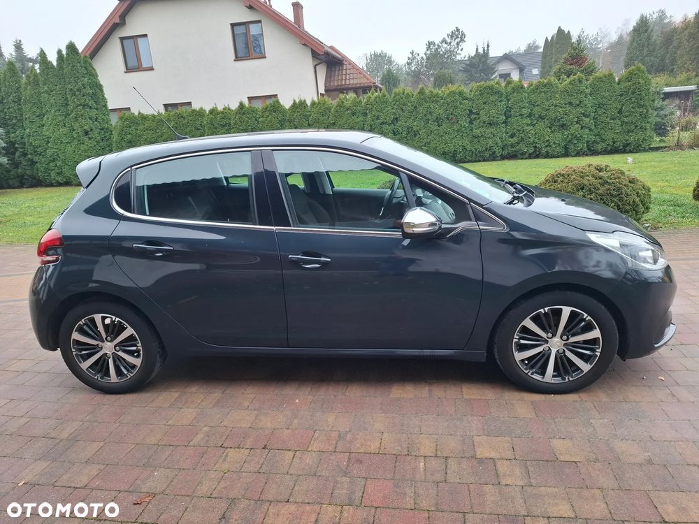 Peugeot 208 Blue-HDi 100 Stop&Start Allure - 14