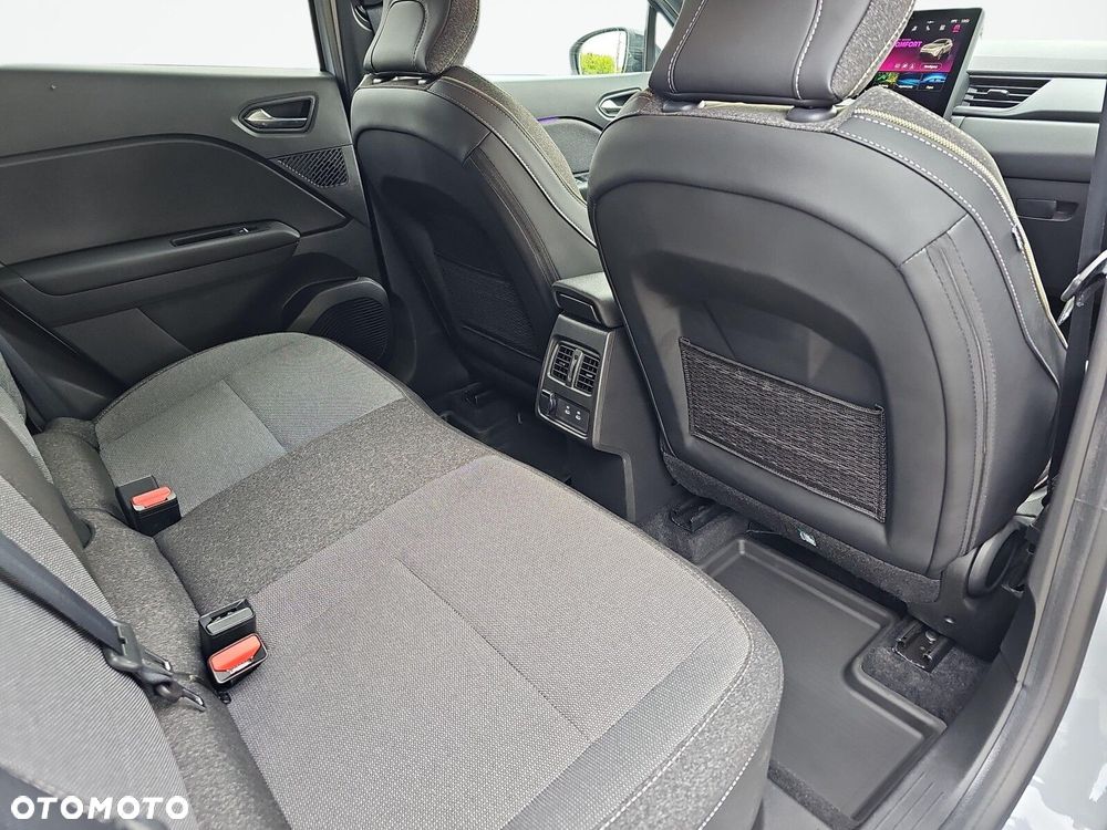 Renault Captur 1.3 TCe mHEV Techno EDC - 16