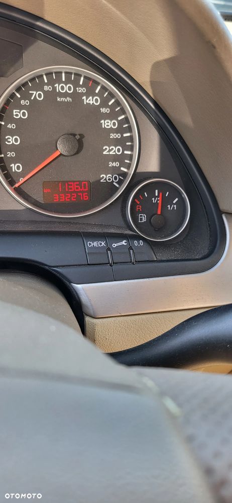 Audi A4 Limousine 3.0 TDI Quattro - 11