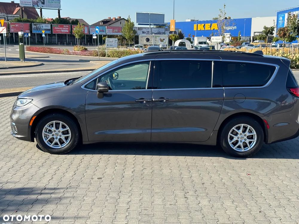 Chrysler Pacifica - 23