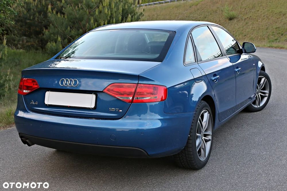 Audi A4 Limousine - 23