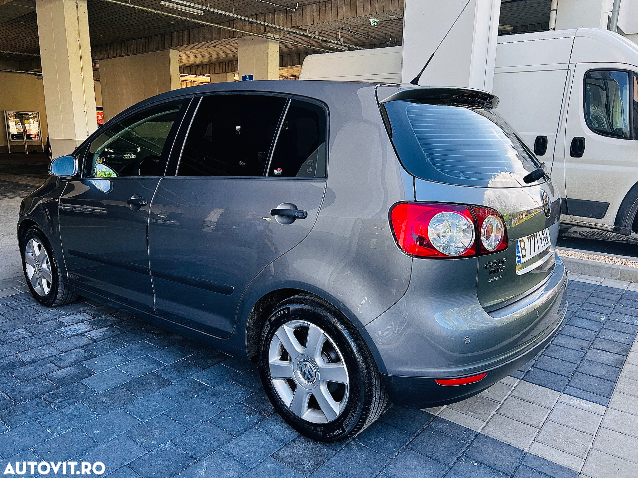 Volkswagen Golf Plus 1.9 TDI Sportline DSG - 6