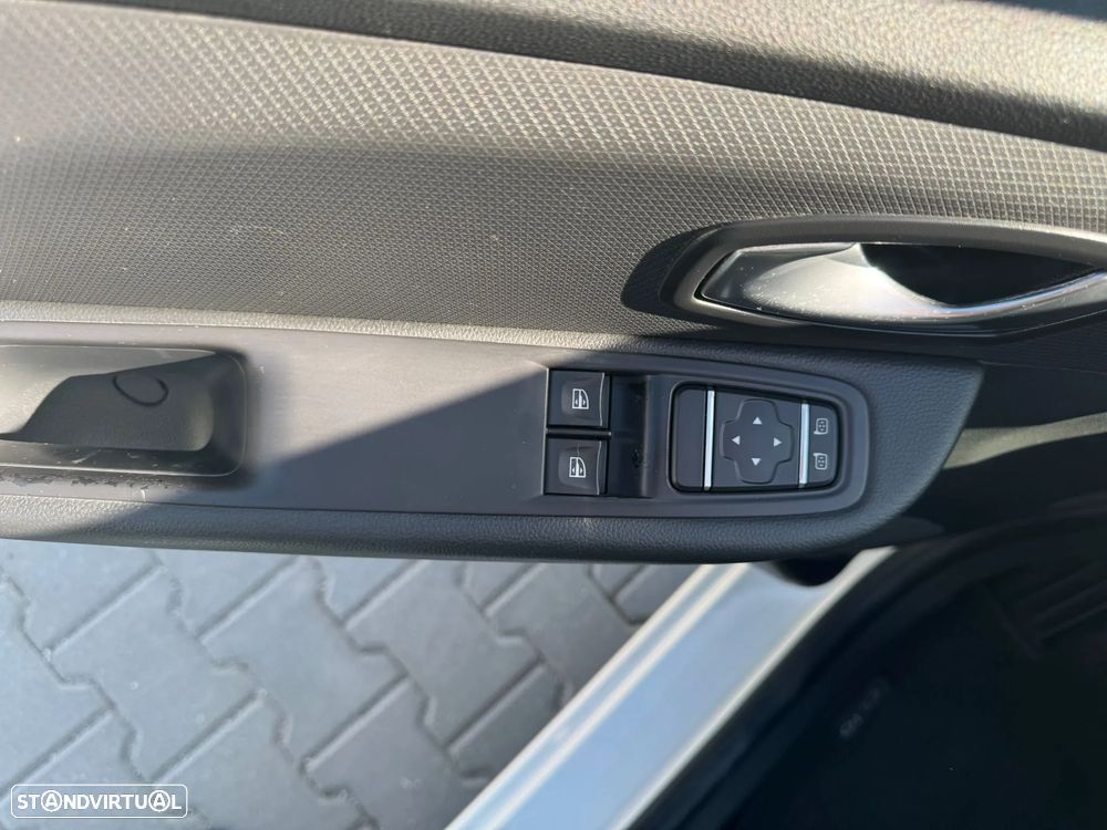 Renault Clio 1.5 dCi Zen - 12