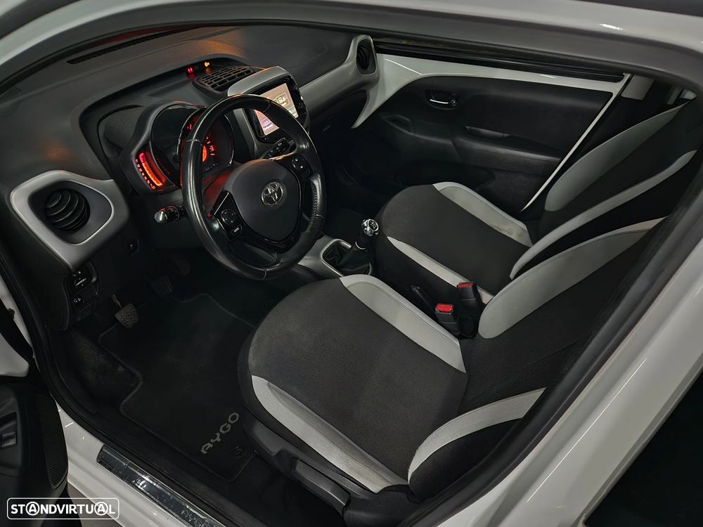 Toyota Aygo 1.0 X-Play+X-Touch - 6