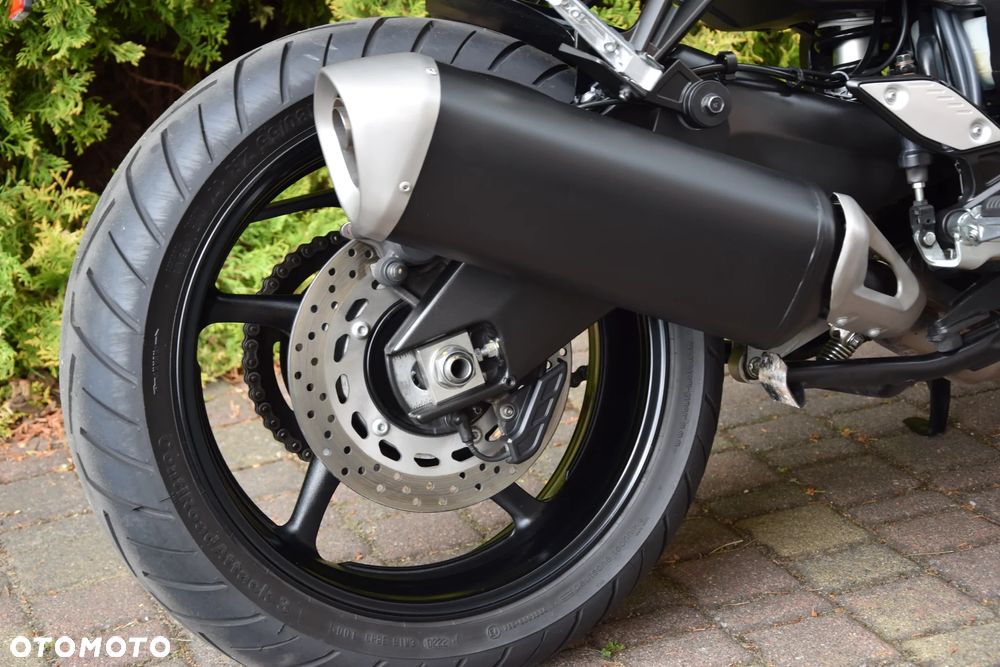 Yamaha FZ8 - 9