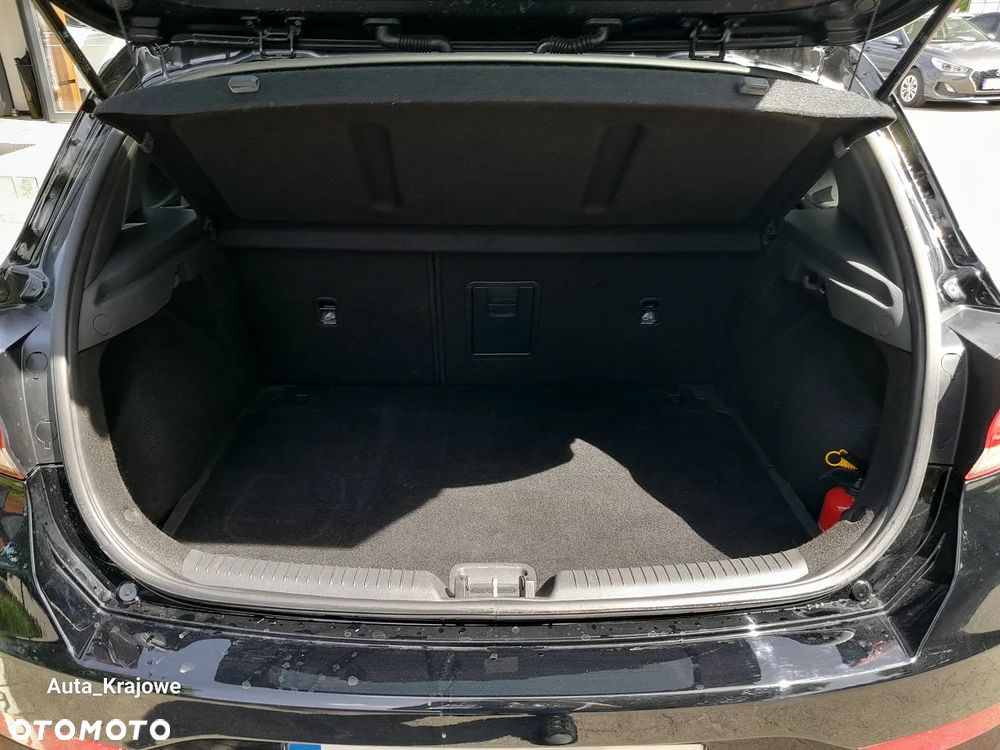 Hyundai i30 1.5 DPI Smart - 29