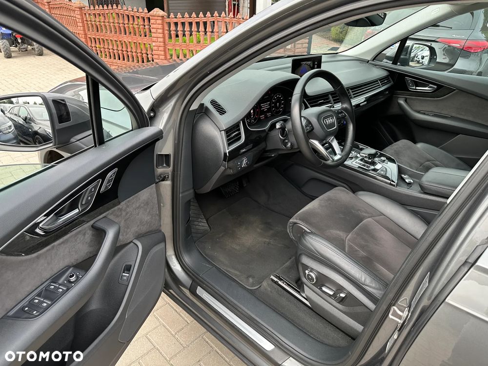 Audi Q7 - 6