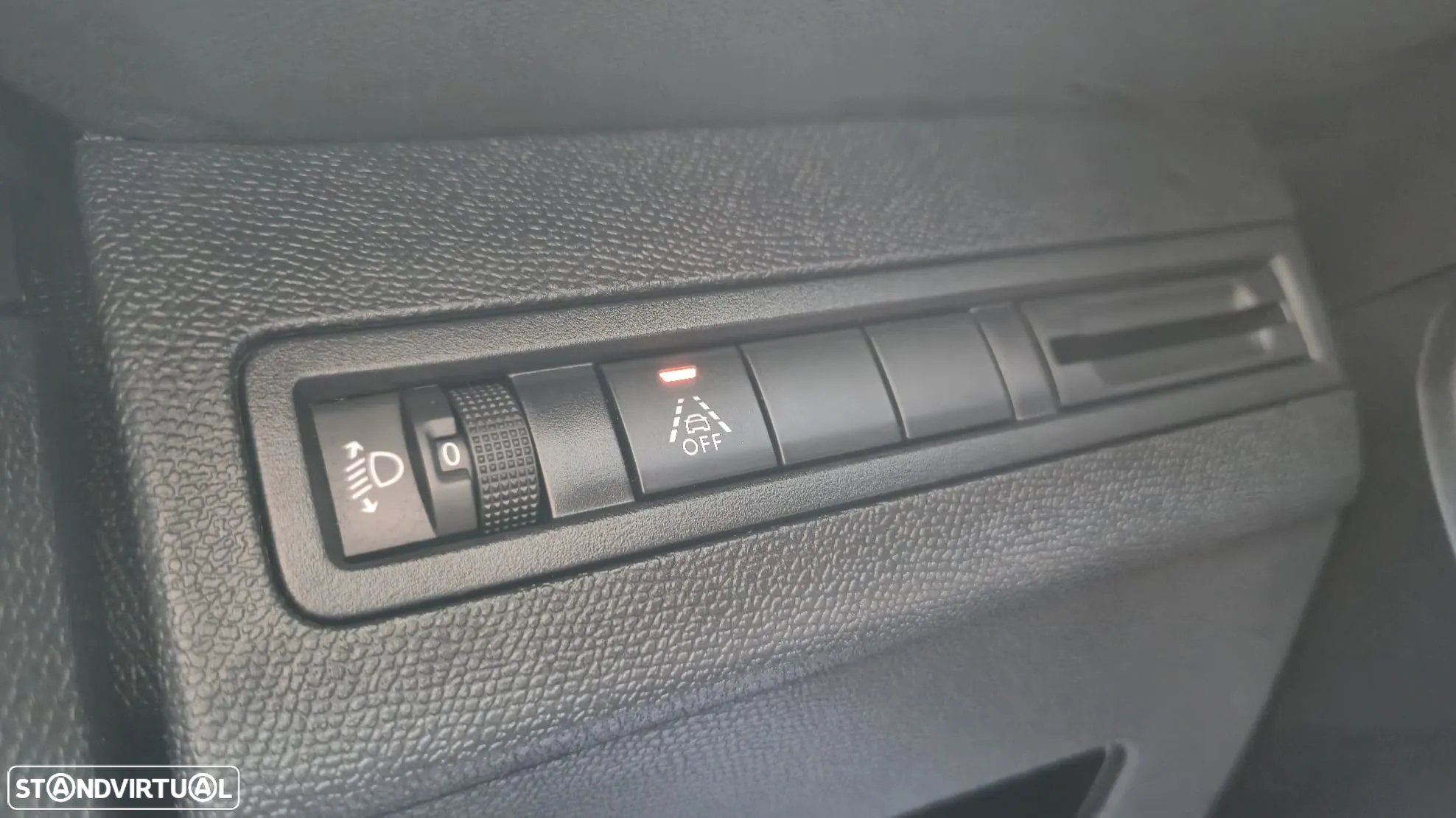 Peugeot 5008 PureTech 130 EAT8 Stop & Start Active - 33