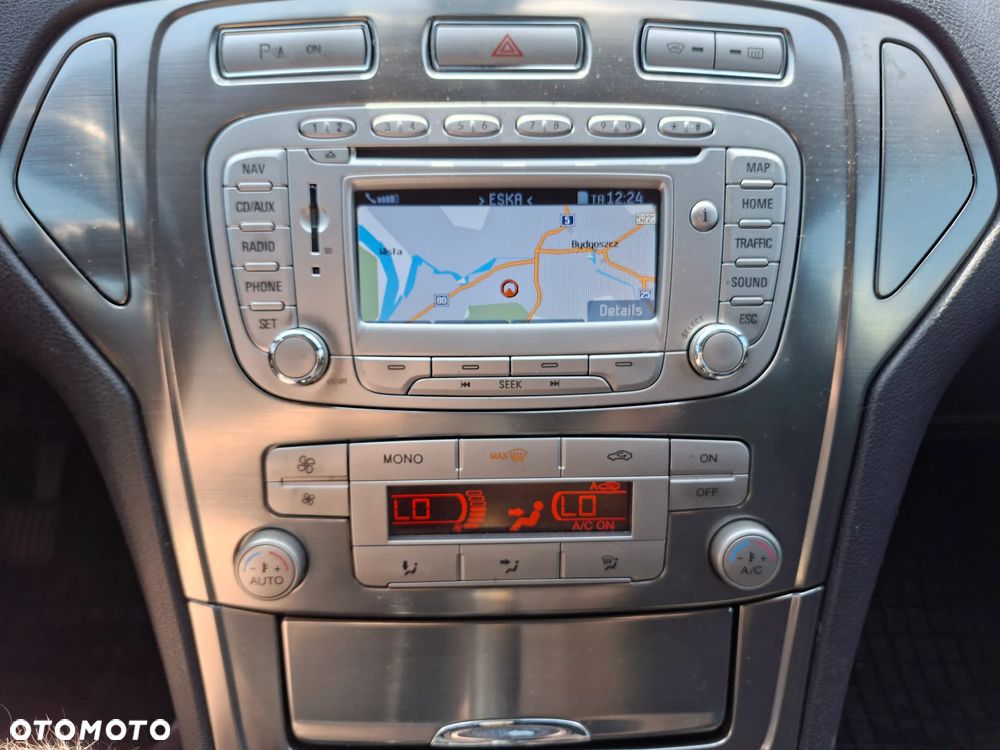 Ford Mondeo 2.0 Titanium - 19