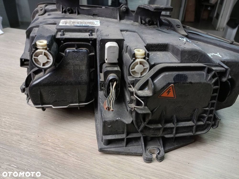 Lampa przód prawa Audi A4 B6 Xenon 8E0941030Q - 4