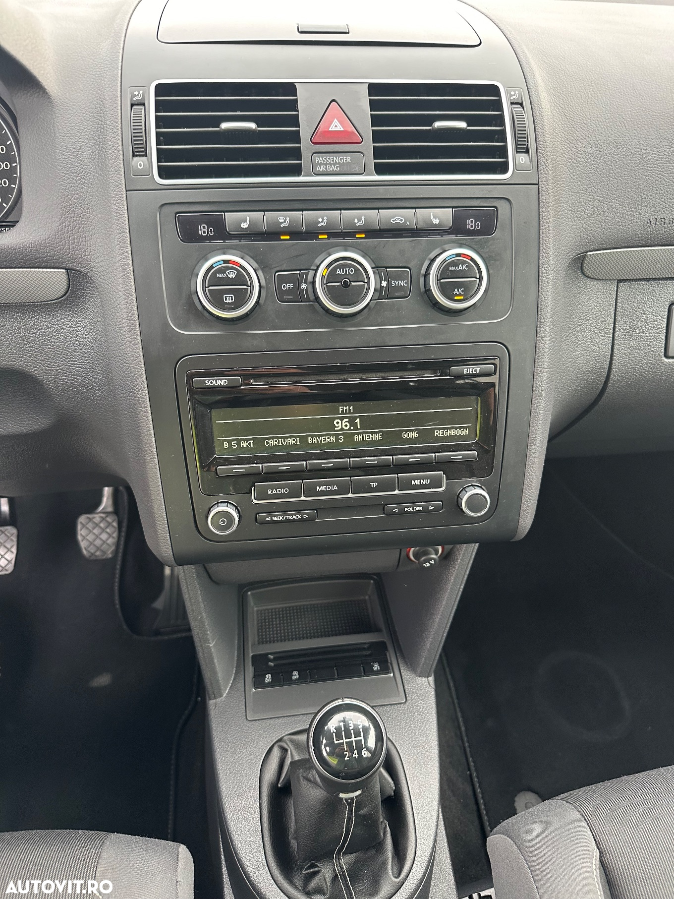 Volkswagen Touran 1.6 TDI DPF BlueMotion Technology MATCH - 13