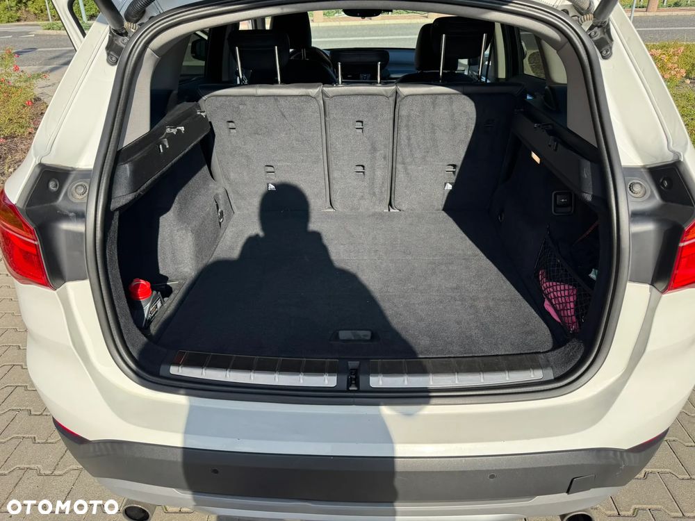 BMW X1 xDrive20i xLine - 25