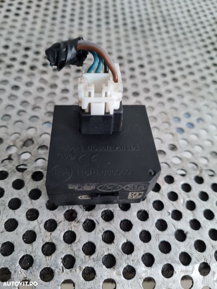 Imobilizator Hyundai IX35 An 2009-2010-2011-2012-2013-2014-2015 Cod 95420-2L700 Dezmembrez Hyundai IX35 2.0 Benzina 2x4 Cod Motor G4KD An 2009-2010-2011-2012-2013-2014-2015 Volan Stanga - 2