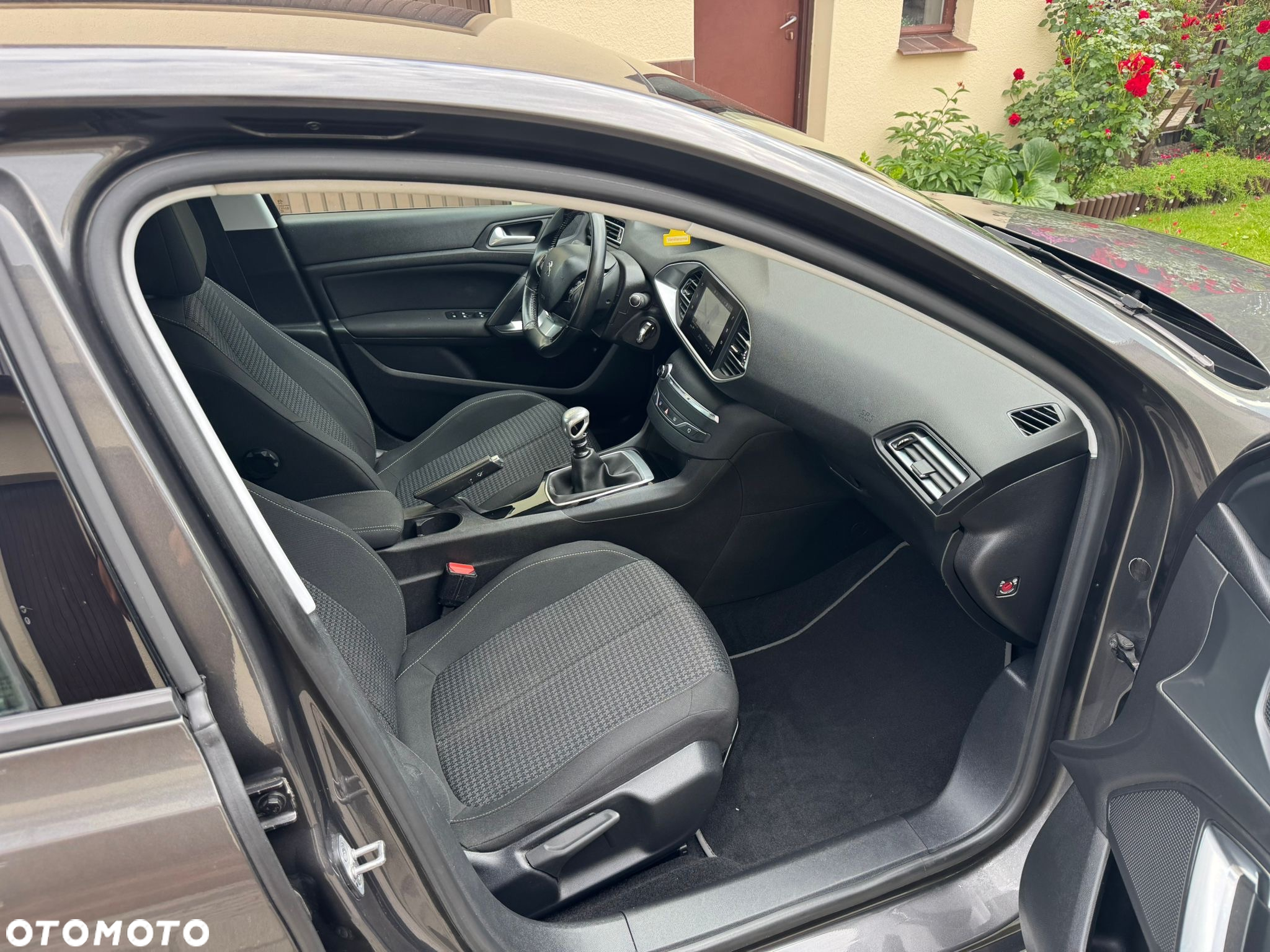 Peugeot 308 1.6 BlueHDi Business Line S&S - 12